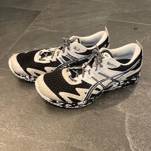 ASICS gel-Noosa TRI 12. Great condition. Mens size 11.5